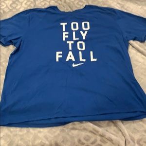 Nike tee